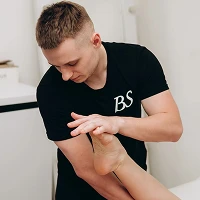 Спортивний масаж