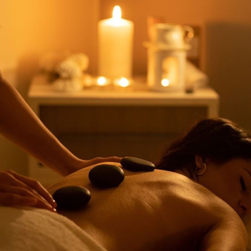 Стоун-терапія (масаж гарячим камінням)